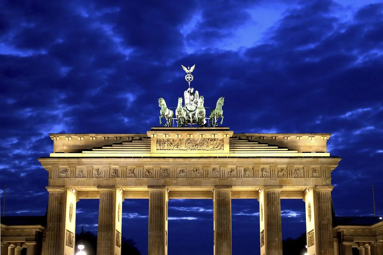 Free Brandenbrug Gate in Berlin